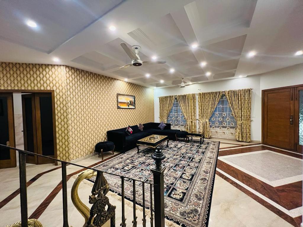 Pearl House Villa Исламабад Екстериор снимка